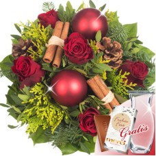 Weihnachtsblumenstrauß mit Vase und Merci-Pralinen