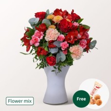 Blumenmischung Liebesschwur mit 3 Ferrero Giotto