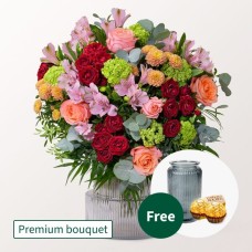 Premium Blumenstrauß Lieber Grub mit Premium Vase &amp; 2 Ferrero Rocher