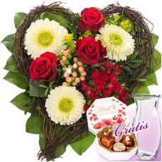 Blumenstrauß Herzenswärme mit Vase & Lindt Pralinés