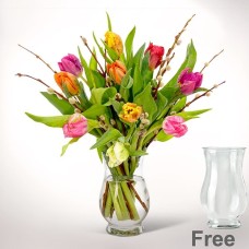 10 Papageientulpen mit Weidenkätzchen mit Vase
