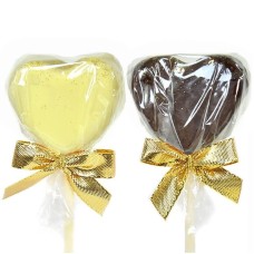 Herzförmige Cake-Pops aus weißer und dunkler Schokolade (12 Stück)
