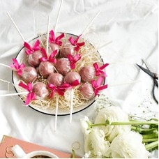 Ruby Chocolate Cake-Pops (12 Stück)