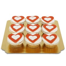Herzförmige Cupcakes (9 Stück)