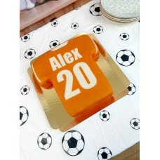 Torte in Form eines schlichten Fußballtrikots (mittelgroß (25 cm x 17 cm (16 Teile)))