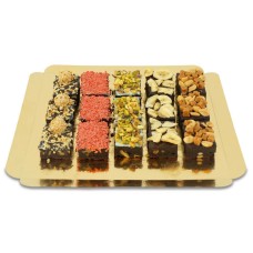 15 Brownies mit nussiger Deko-Mischung