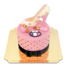 Deluxe make-up cake, round double height with chocolate shoe (Small ((18 cm)12 servings))