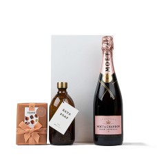 Moet Rose Champagner, Wellmark Badeseife &amp; Neuhaus Pralinen