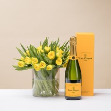 Gelbe Tulpen und Champagner von Veuve Clicquot nach Belgien geschickt