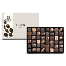 Sortiment aus 48 dunklen und Milchschokoladen von Cluizel