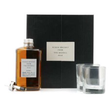 Nikka From The Barrel Geschenkbox mit 2 Schnapsgläsern und Ausgießer