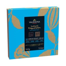 Les Essentiels Valrhona dunkle und Milchschokolade, Schachtel mit 32 Quadraten