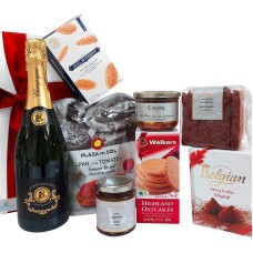 Champagner- und Tapas-Paket mit herzhaften und süßen Speisen