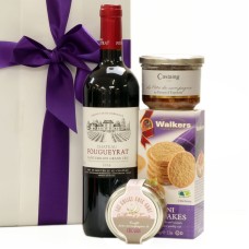Aperitif-Geschenk mit französischem Wein und französischen Köstlichkeiten