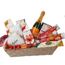 Geschenkkorb, Veuve Clicquot (37,5 cl.) mit belgischen Süßigkeiten