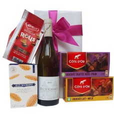 Belgisches Geschenkpaket mit einem französischen weißen Chablis-Wein