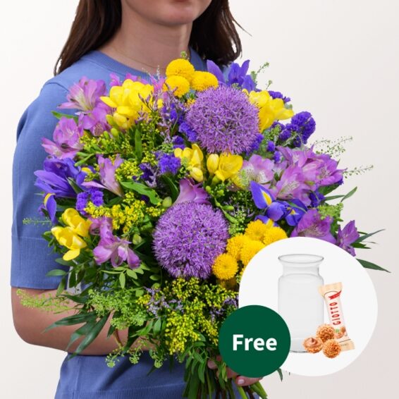 Frühlingsfest-Blumenstrauß mit Vase und 3 Ferrero Giotto