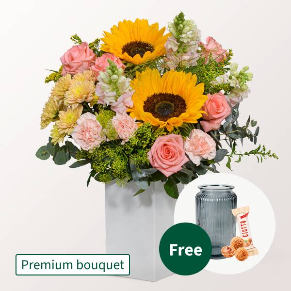 Premium-Blumenstrauß Prachtvoll mit Premium-Vase &amp; 3 Ferrero Giotto