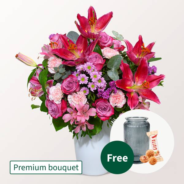 Premium Blumenstrauß Mama mit Premium Vase &amp; 3 Ferrero Giotto