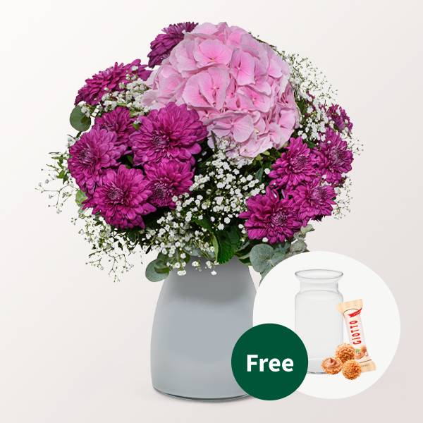 Blumenstrauß von Herzen mit Vase &amp; 3 Ferrero Giotto