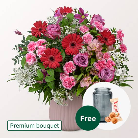 Premium-Blumenstrauß Liebeszauber mit Premium-Vase & 3 Ferrero Giotto