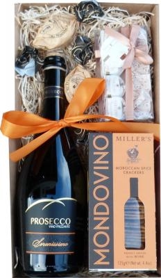 Prosecco und Snacks