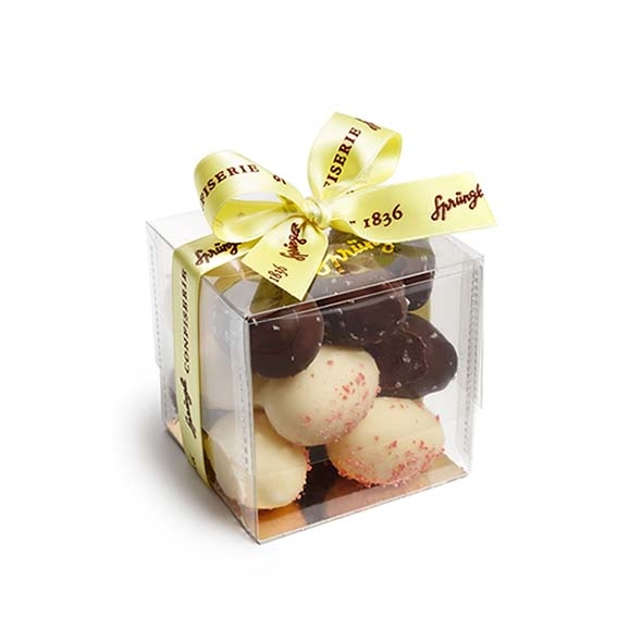 Mini-Eier mit Kokosnuss und Himbeere, 14 Stück.