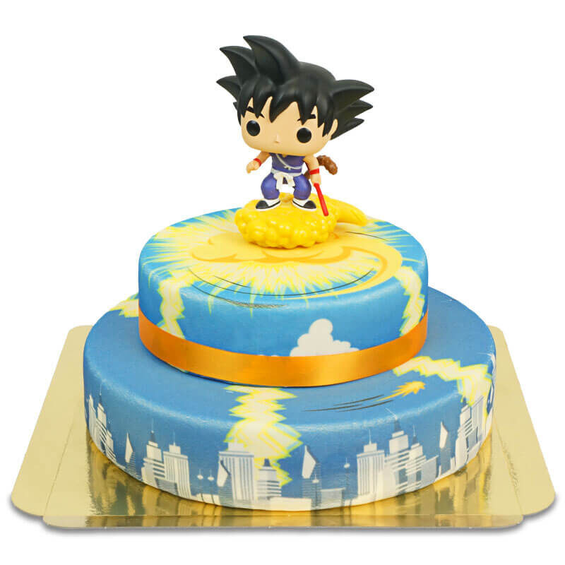 Kid Son Goku auf 2-stöckigem Jindujun Over Town Cake