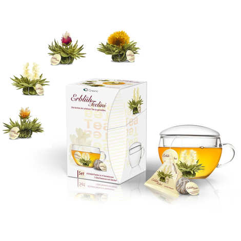 Weiße Teeblüten-Geschenkbox „Abloom Tealini“ und dazugehörige Tasse