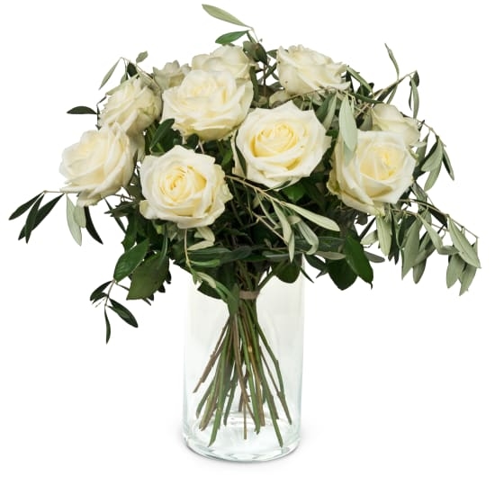 12 weiße Rosen mit Grün